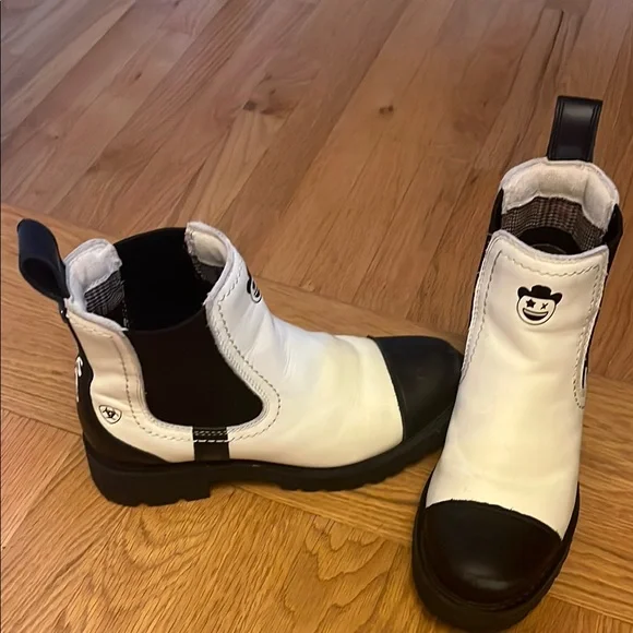 White and Black Ankle Boots with Leather Accents - Picture 2 of 5
